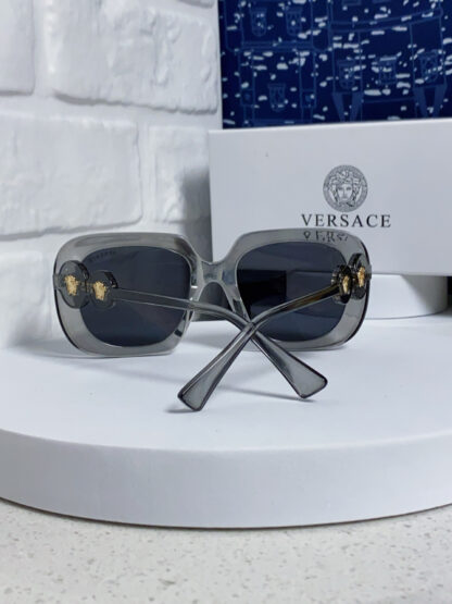 Versace fashion trend sunglasses - Image 3