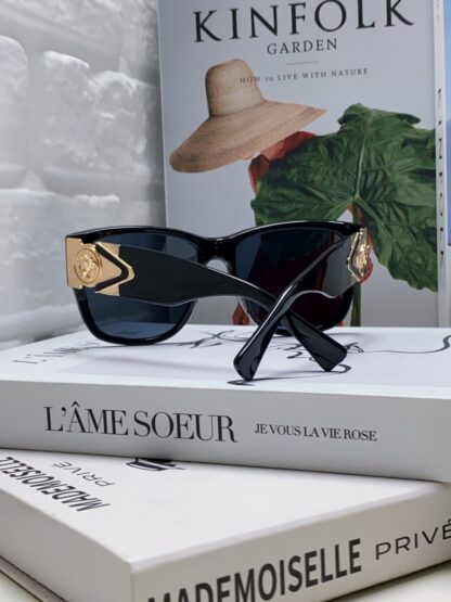Versace fashion trend sunglasses - Image 3