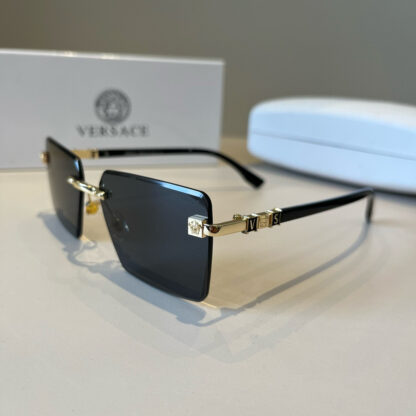 Versace fashion trend sunglasses - Image 3