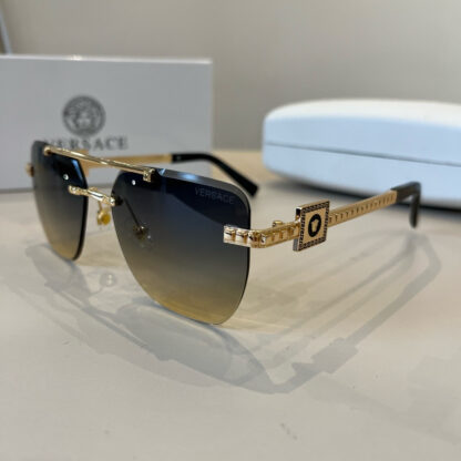 Versace fashion trend sunglasses - Image 4