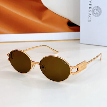 Versace fashion trend sunglasses - Image 3