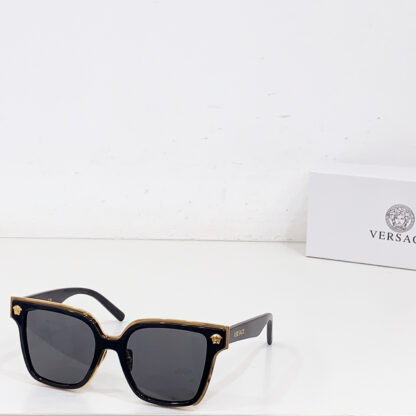 Versace fashion trend sunglasses - Image 3