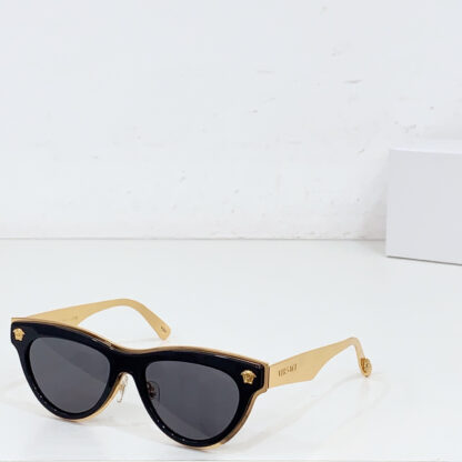 Versace fashion trend sunglasses - Image 3