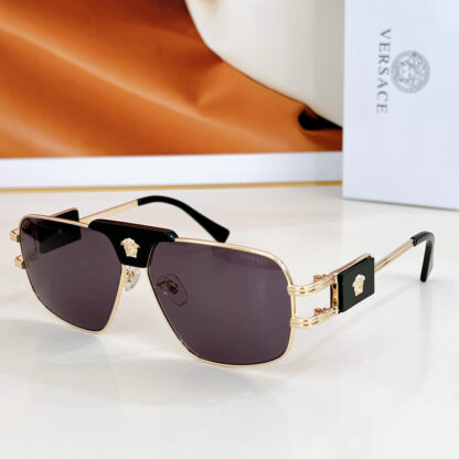 Versace fashion trend sunglasses - Image 3