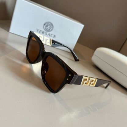 Versace fashion trend sunglasses - Image 3