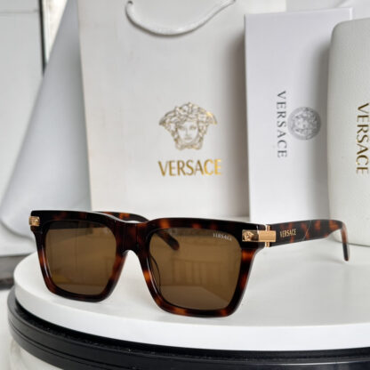 Versace fashion trend sunglasses - Image 3