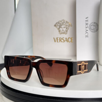 Versace fashion trend sunglasses - Image 3