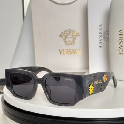 Versace fashion trend sunglasses - Image 3
