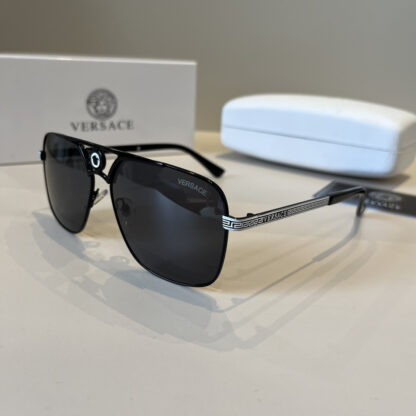 Versace fashion trend sunglasses - Image 3