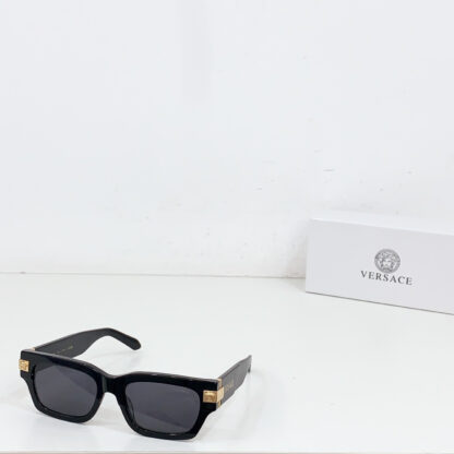 Versace fashion trend sunglasses - Image 3
