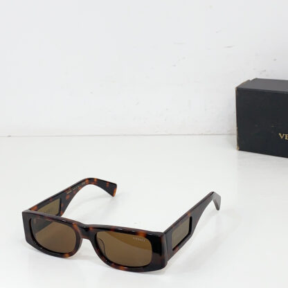 Versace fashion trend sunglasses - Image 3