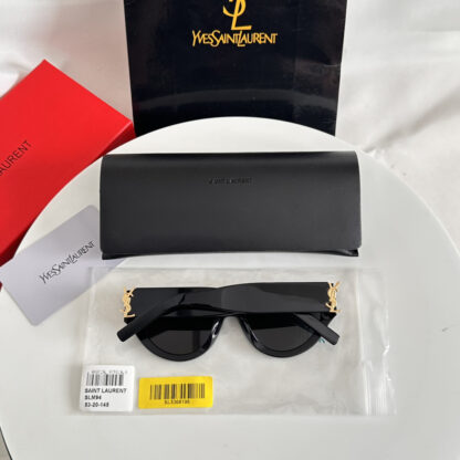 Yves Saint Laurent fashion sunglasses - Image 3