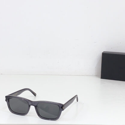 Yves Saint Laurent fashion sunglasses - Image 3
