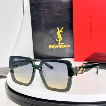 Yves Saint Laurent fashion sunglasses - Image 3