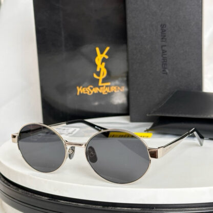 Yves Saint Laurent fashion sunglasses - Image 2