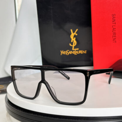Yves Saint Laurent fashion sunglasses - Image 3