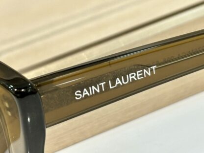 Yves Saint Laurent fashion sunglasses - Image 3