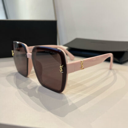 Yves Saint Laurent fashion sunglasses - Image 4