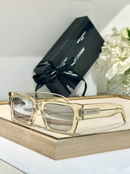 Yves Saint Laurent fashion sunglasses - Image 2