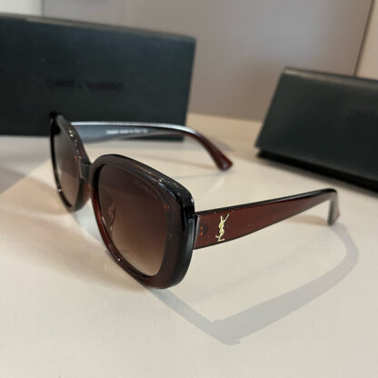 Yves Saint Laurent fashion sunglasses - Image 3
