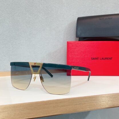 Yves Saint Laurent fashion sunglasses - Image 3