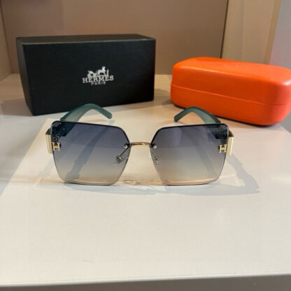 Hermès Fashion Sunglasses - Image 3