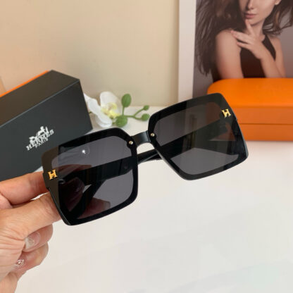 Hermès Fashion Sunglasses - Image 3