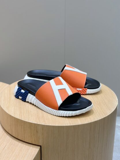 Hermès Men's Ultra Light Comfort Orange and White Slippers - Image 3
