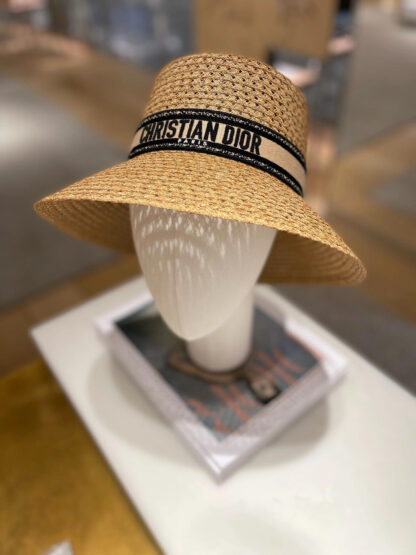 Dior embroidered logo wide brim design fashionable cool straw hat - Image 4