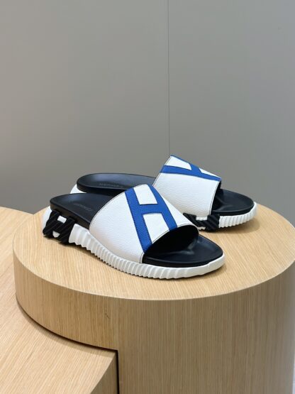Hermès men's ultra-light and comfortable white and blue color matching slippers - Image 3