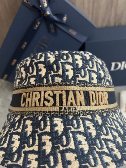 Dior embroidered bucket hat - Image 4