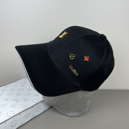 Louis Vuitton versatile fashion baseball cap - Image 3