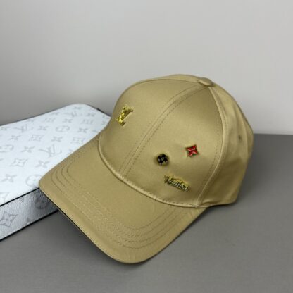 Louis Vuitton versatile fashion baseball cap - Image 3