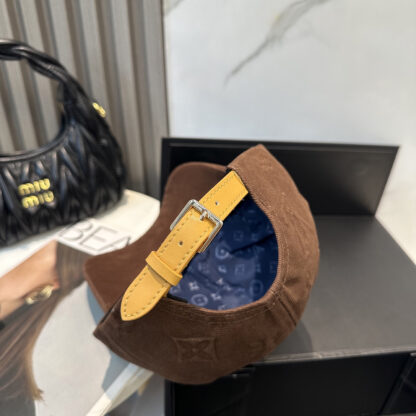 Louis Vuitton versatile fashion baseball cap - Image 3