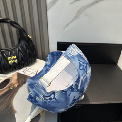 Louis Vuitton versatile fashion baseball cap - Image 3