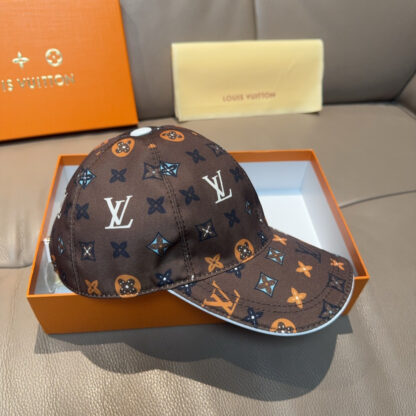 Louis Vuitton versatile fashion baseball cap - Image 3