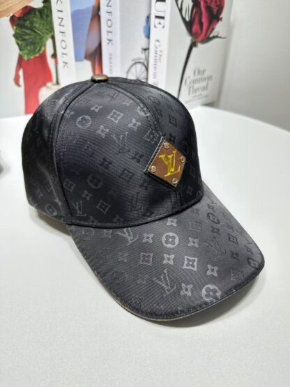 Louis Vuitton baseball cap casual sun hat unisex - Image 3