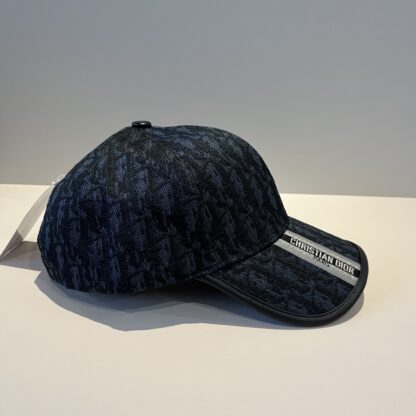 Dior simple and versatile fashion baseball cap - Image 4