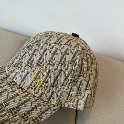 Dior simple and versatile fashion baseball cap - Image 4