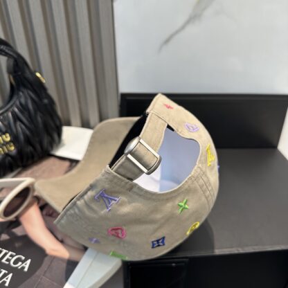 Louis Vuitton embroidered lettering baseball cap - Image 3
