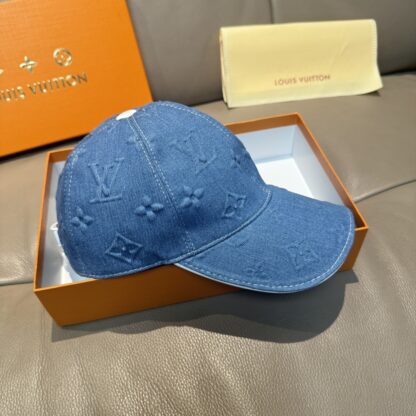 Louis Vuitton large logo embossed baseball cap - Image 3