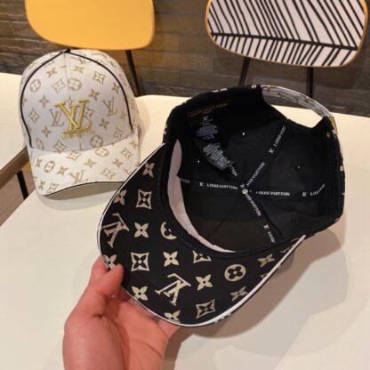 Louis Vuitton Korean version of the new British sports baseball cap - Image 3