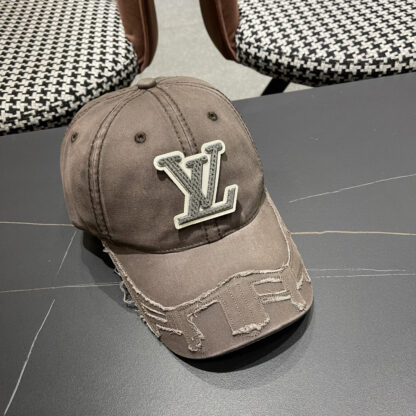 Louis Vuitton classic casual trendy simple baseball cap - Image 3