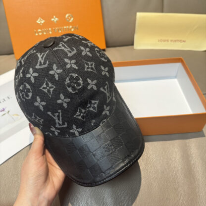 Louis Vuitton embossed leather baseball cap - Image 3