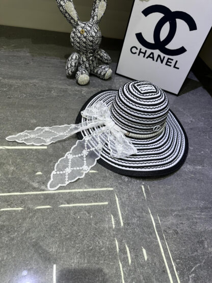 Dior lace pearl bow bucket hat - Image 4