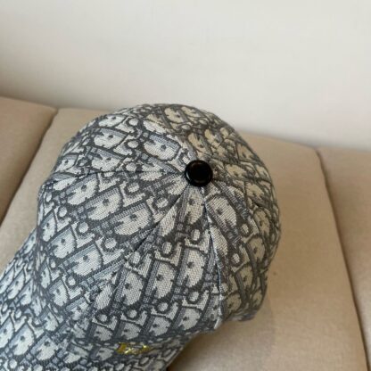 Dior elegant simple baseball cap - Image 4