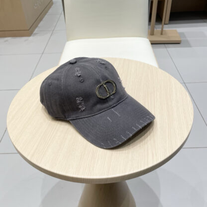 Dior stylish simple baseball cap - Image 4