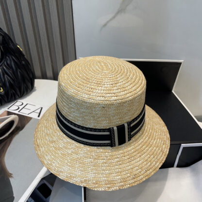Dior fashionable and versatile straw hat - Image 4