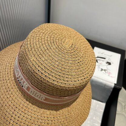 Dior Fashion Hollow Straw Hat - Image 4