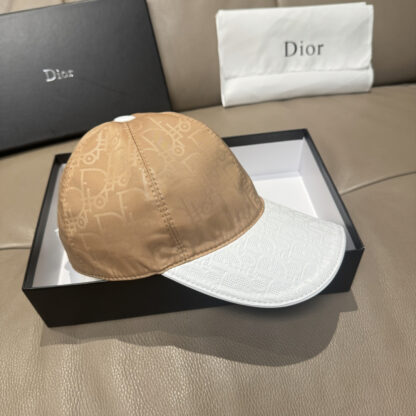 Dior stylish breathable simple baseball cap - Image 4
